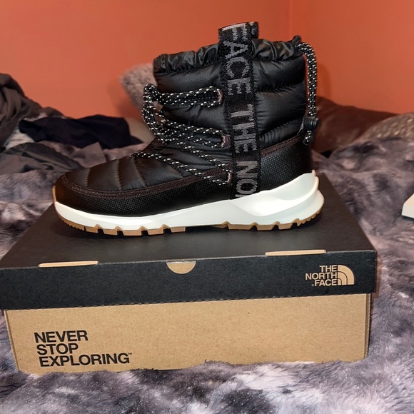 Shoes | Womens Thermoball Lace Up Boots 